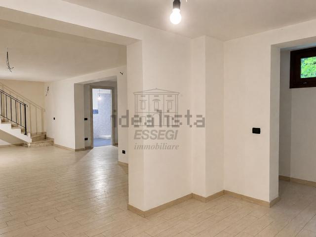 Casa in vendita a Cappella, Bagni Di Lucca Ponte