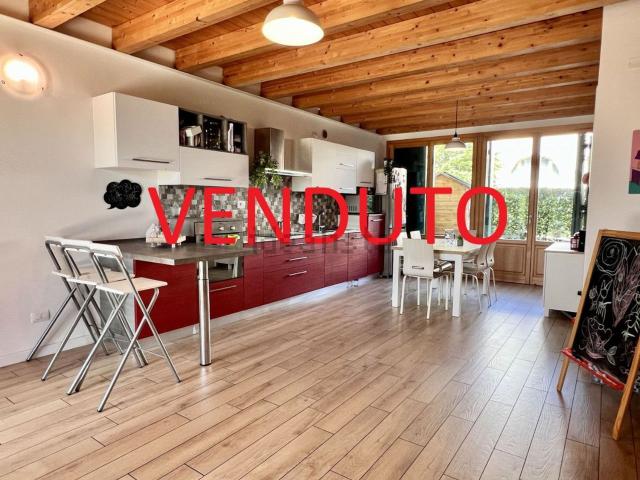 Casa in vendita a Bussolengo, Veneto