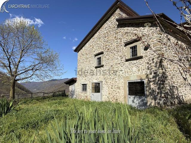 Casa in vendita a Unione di comuni Montana Lunigiana, Comano