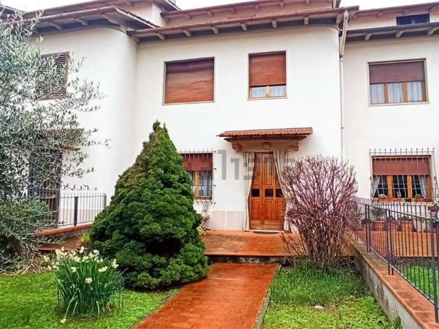 Casa in vendita a Pontelungo, Pistoia