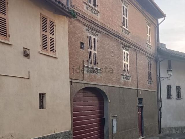 Casa in vendita a Piemonte, Asti