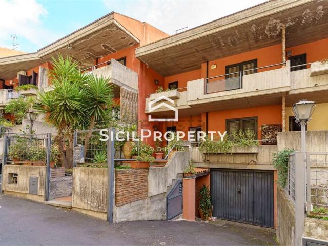 Casa in vendita a Vampolieri, Aci Catena