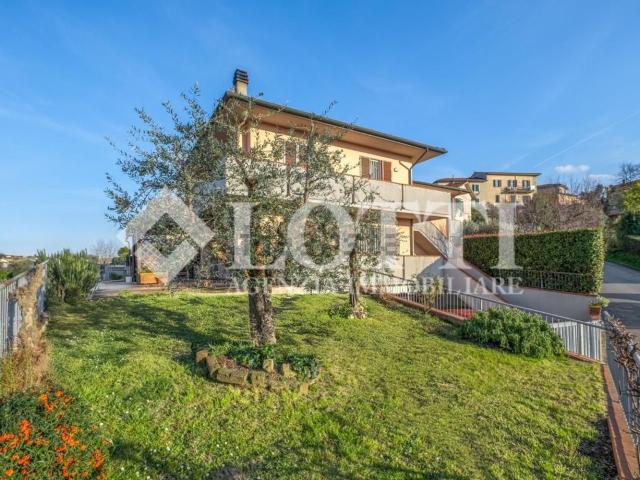 Casa in vendita a Santa Maria A Monte, Toscana