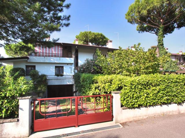 Casa in vendita a Lignano Riviera, Lignano Pineta