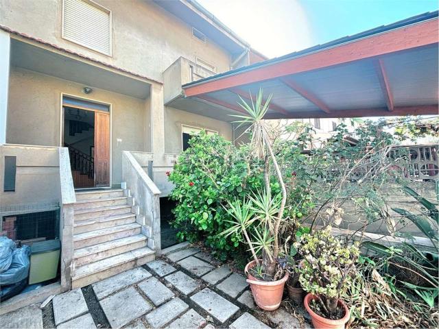 Casa in vendita a Terramàini - Is Bingias, Cagliari