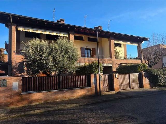 Casa in vendita a Tresinaro - Secchia, Re
