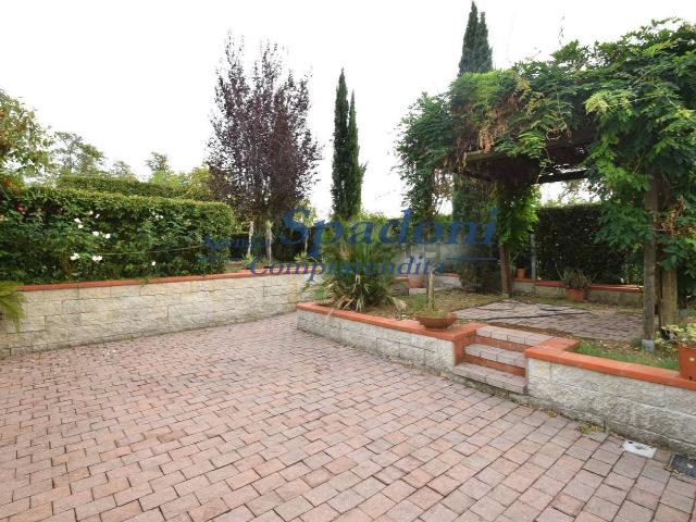 Casa in vendita a Uzzano, Toscana