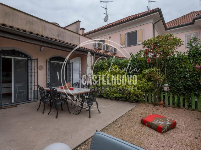 Casa in vendita a Milano 3, Basiglio