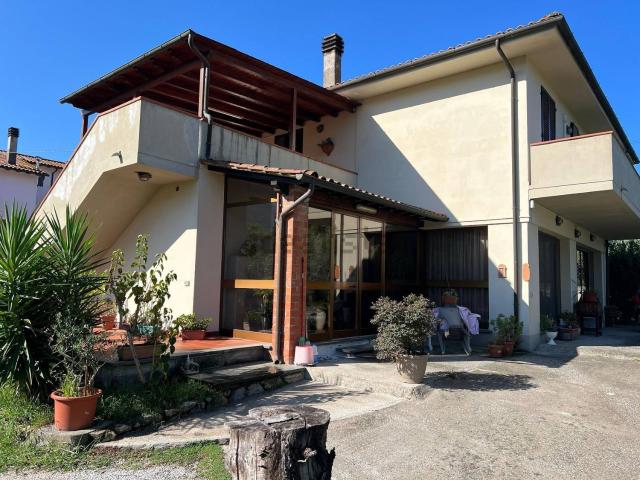 Casa in vendita a San Giuliano Terme, Toscana