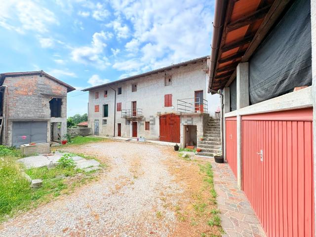 Casa in vendita a Moruzzo, Friuli-Venezia Giulia