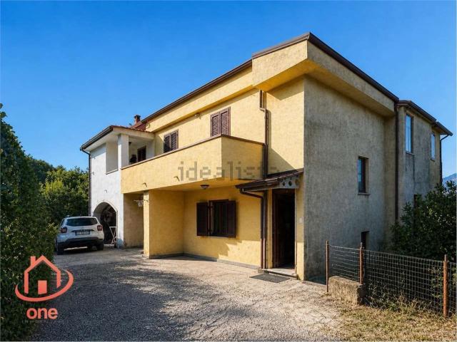 Casa in vendita a Ogliastro Cilento, Campania