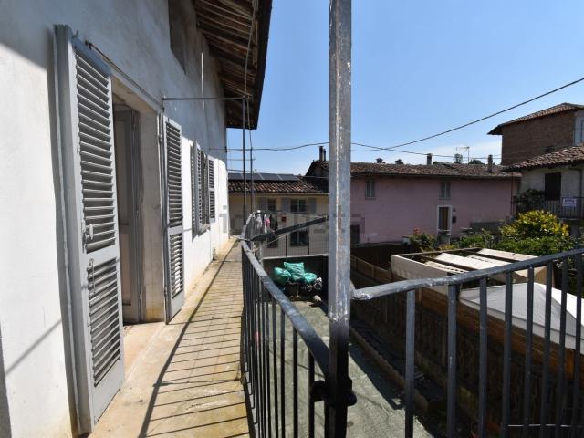 Casa in vendita a Castello, Rocca d'Arazzo