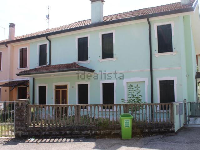 Casa in vendita a Stienta, Veneto