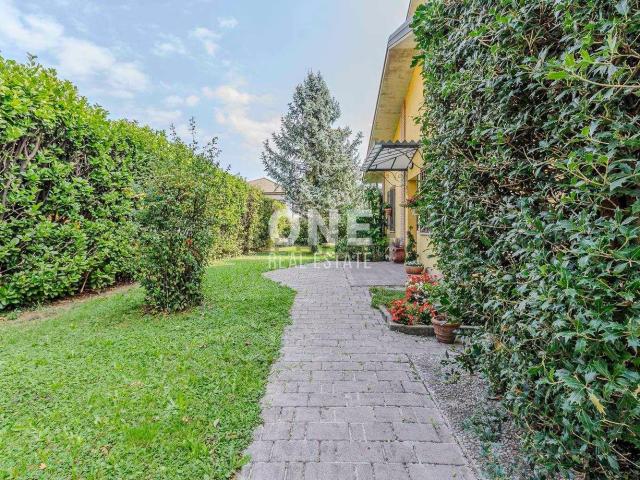 Casa in vendita a Usmate, Usmate Velate