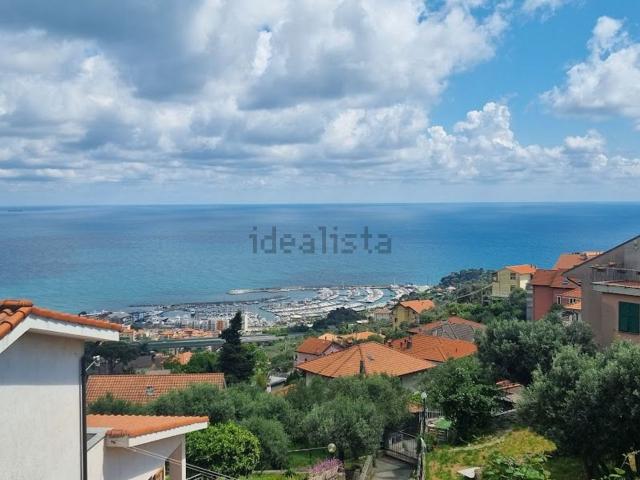 Casa in vendita a Castagnabuona, Varazze