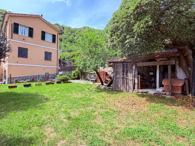Casa in vendita a Levante, Serra Riccò