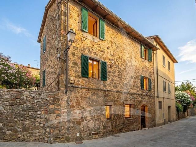 Casa in vendita a Montalcino, Toscana