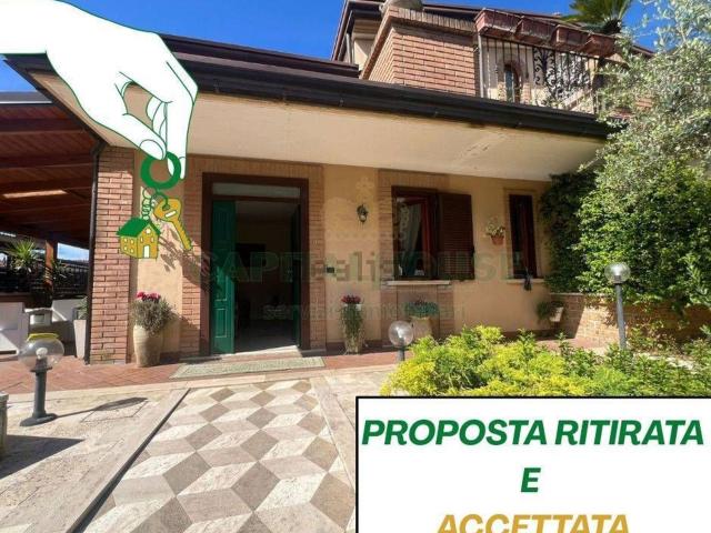Casa in vendita a Acquaviva, Pratola Serra