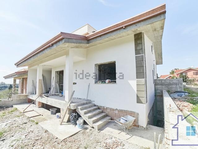 Casa in vendita a Vigneti I, Roma Capitale