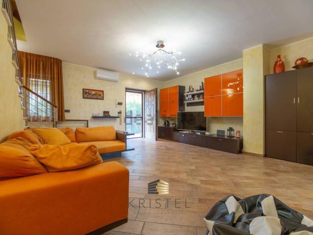 Casa in vendita a Contrada Praziano, San Valentino in Abruzzo Citeriore