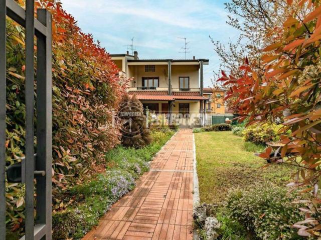 Casa in vendita a Zona Omogenea Milano Nord, Paderno Dugnano