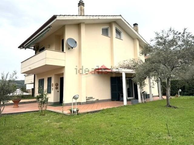 Casa in vendita a Grottaferrata, Roma Capitale