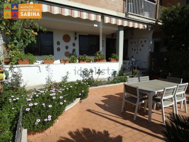 Casa in vendita a Poggio Mirteto, Lazio