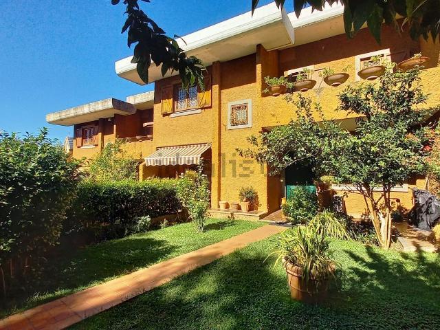 Casa in vendita a Grottaferrata, Roma Capitale
