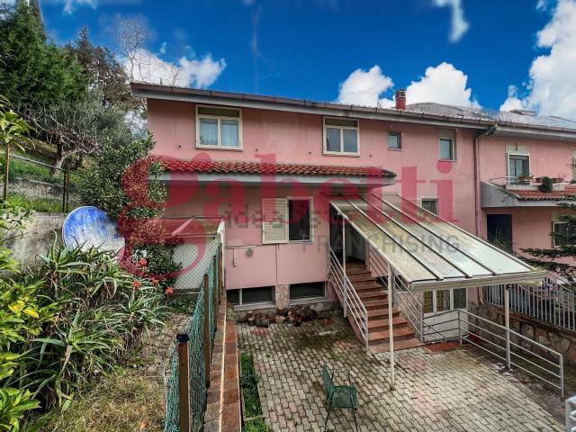 Casa in vendita a Castelvenere, Campania