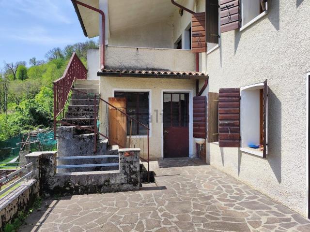 Casa in vendita a Miane, Veneto