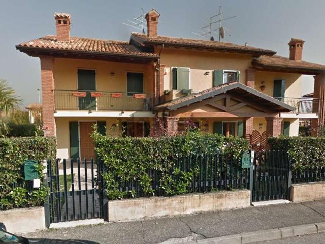 Casa in vendita a Gazzoli, Costermano