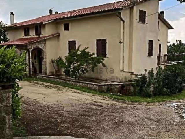 Casa in vendita a Unione di Comuni Montani Colline del Fiora, Manciano