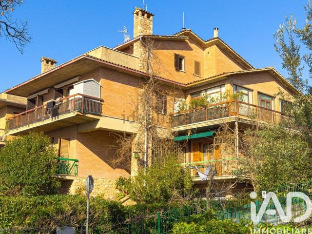 Casa in vendita a Assisi, Umbria
