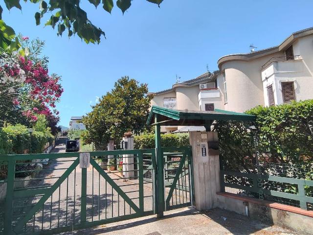 Casa in vendita a San Nicola Manfredi, Campania