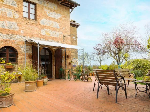 Casa in vendita a Sovicille, Toscana