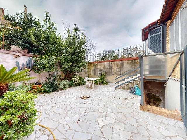 Casa in vendita a Arzano, Campania