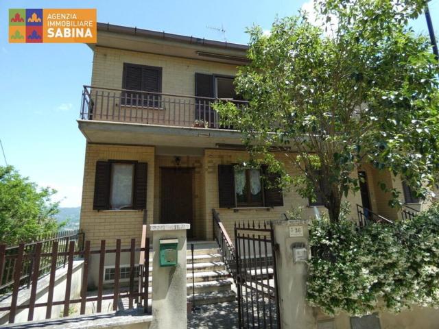 Casa in vendita a Castelnuovo Di Farfa, Lazio