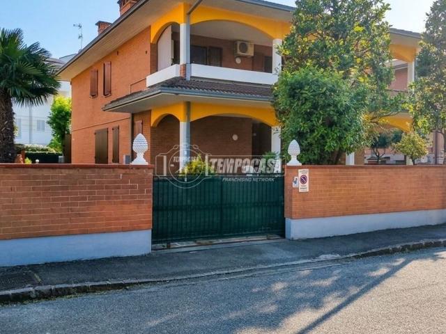 Casa in vendita a Unione di comuni Terre di Castelli, Castelnuovo Rangone