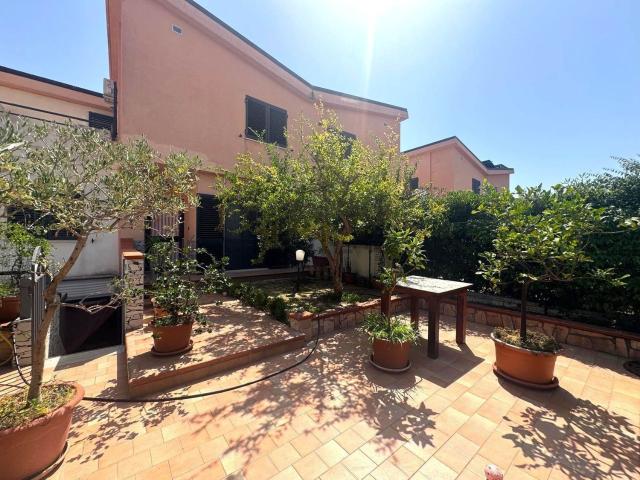 Casa in vendita a Calabria, Catanzaro