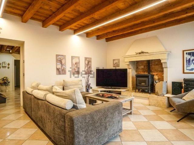 Casa in vendita a Roncà, Veneto