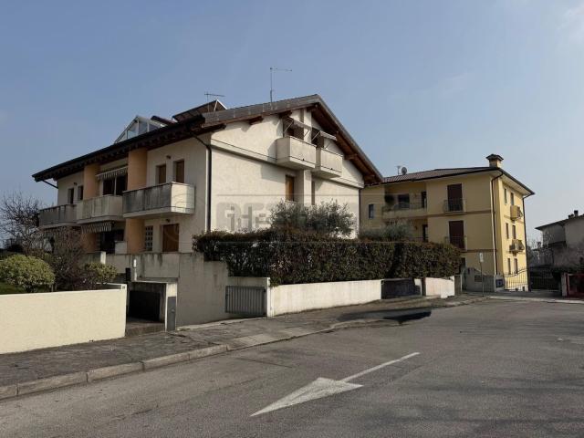 Casa in vendita a San Giacomo, Romano D'ezzelino