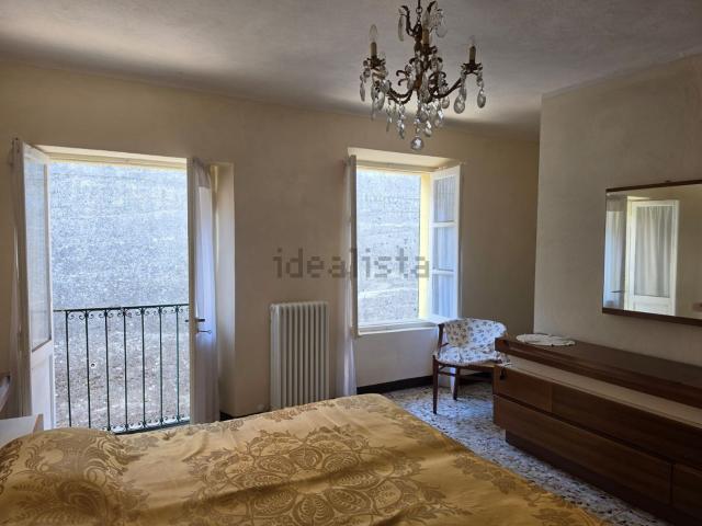 Casa in vendita a Fontanile, Asti