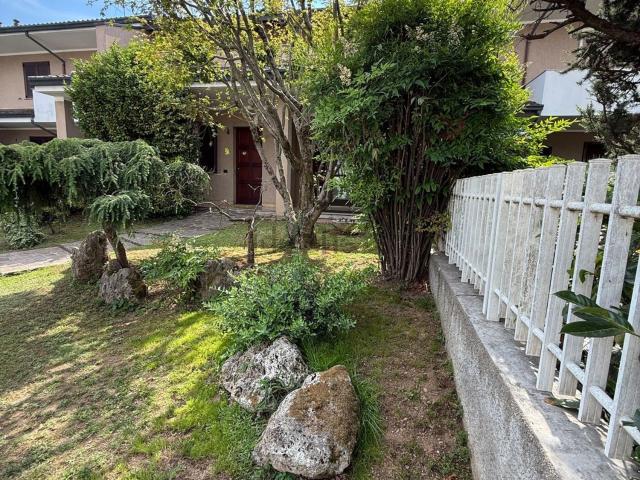Casa in vendita a Castano Primo, Lombardia