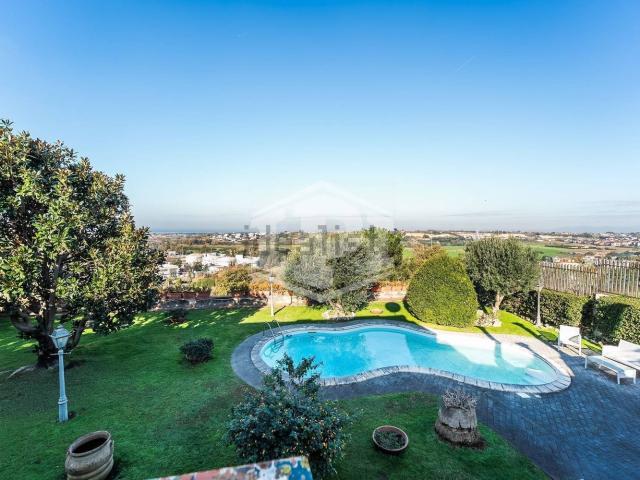 Casa in vendita a Pozzuoli, Campania