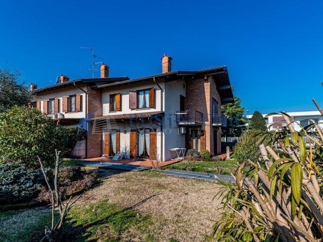 Casa in vendita a Roncola, Treviolo