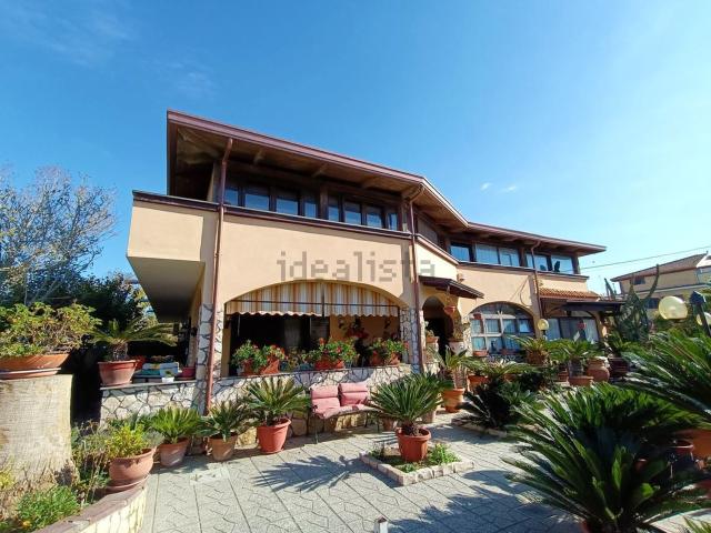 Casa in vendita a Marina d'Ischitella, Castel Volturno