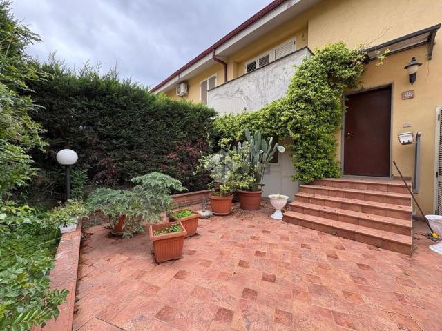 Casa in vendita a Arcavacata, Rende