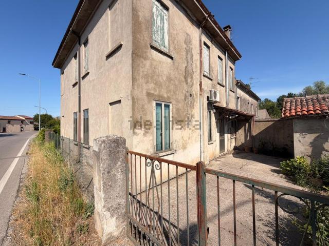 Casa in vendita a Castagnaro, Veneto