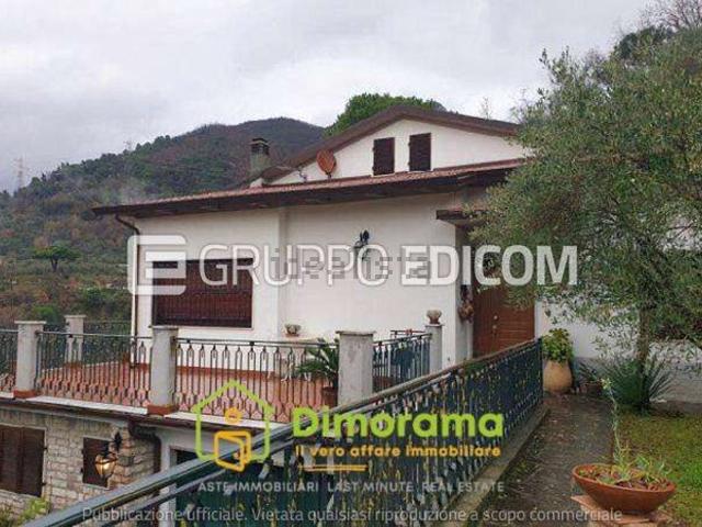 Casa in vendita a Carrara, Toscana
