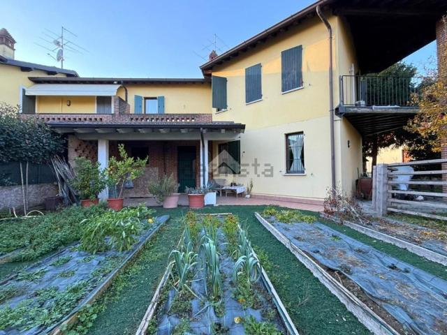 Casa in vendita a Barbariga, Lombardia